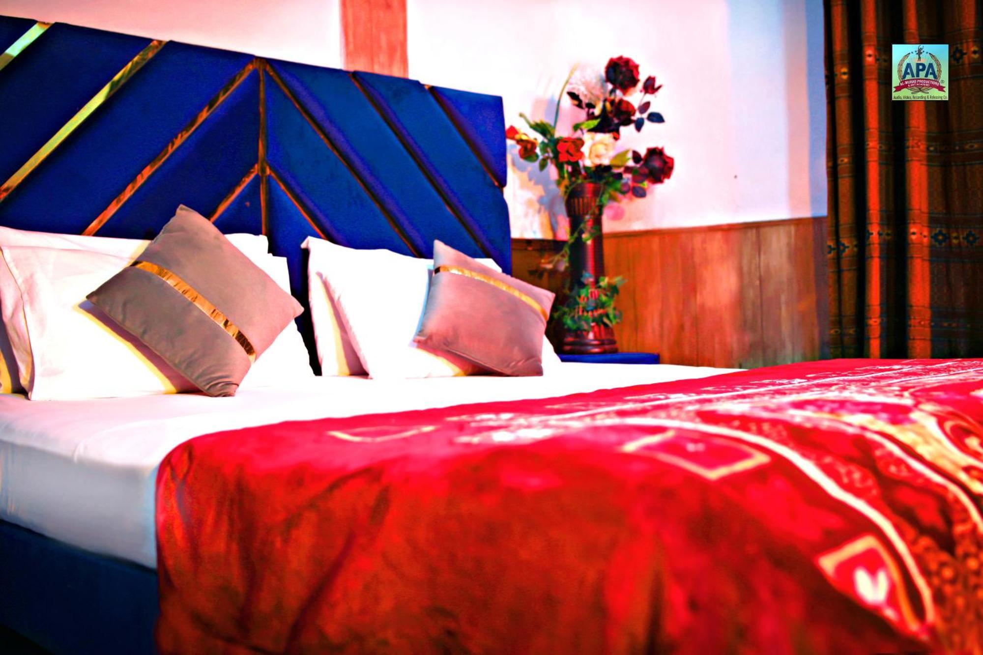 Quick Continental Hotel - Jail Road ลาฮอร์ ภายนอก รูปภาพ