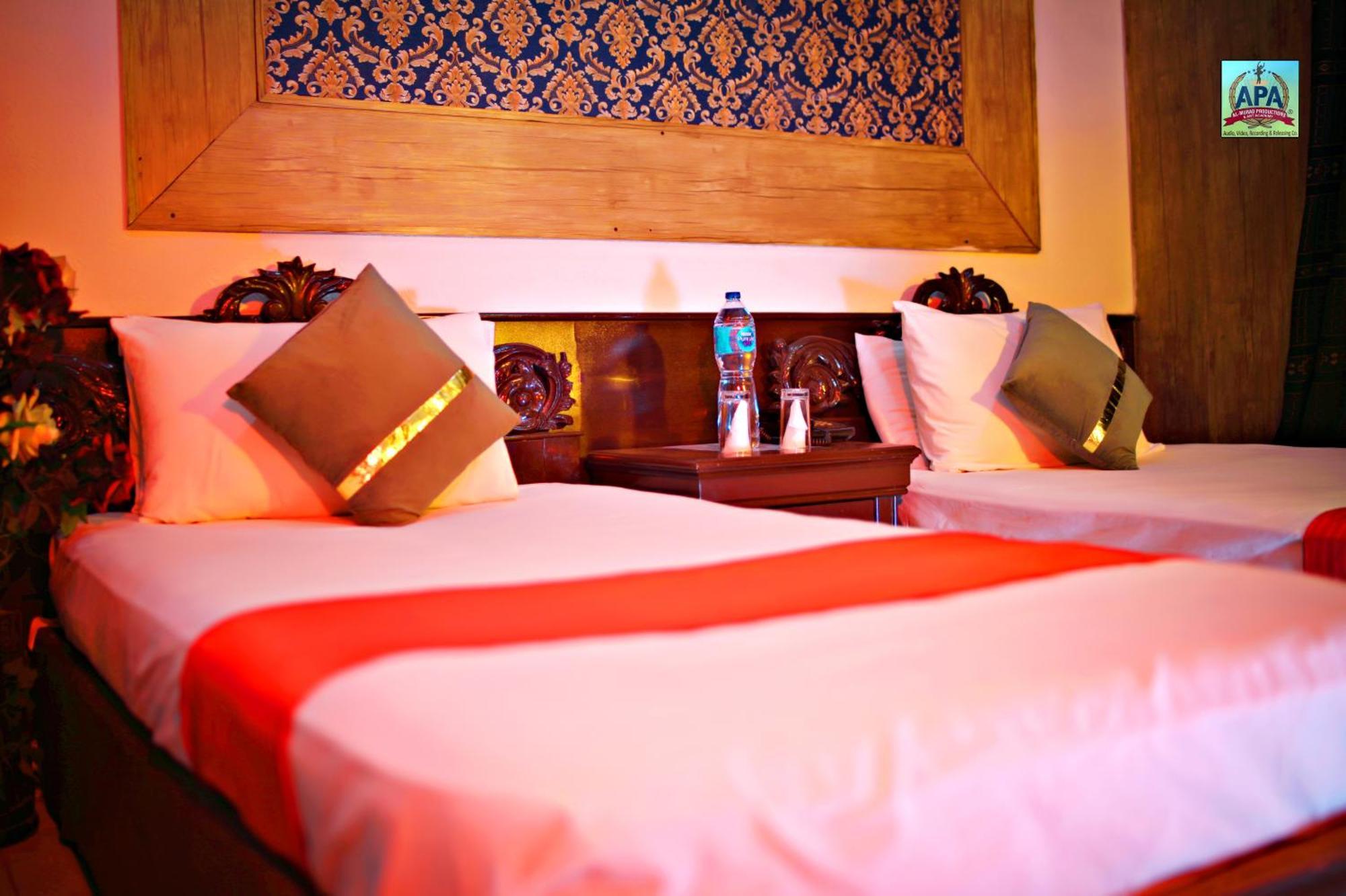 Quick Continental Hotel - Jail Road ลาฮอร์ ภายนอก รูปภาพ