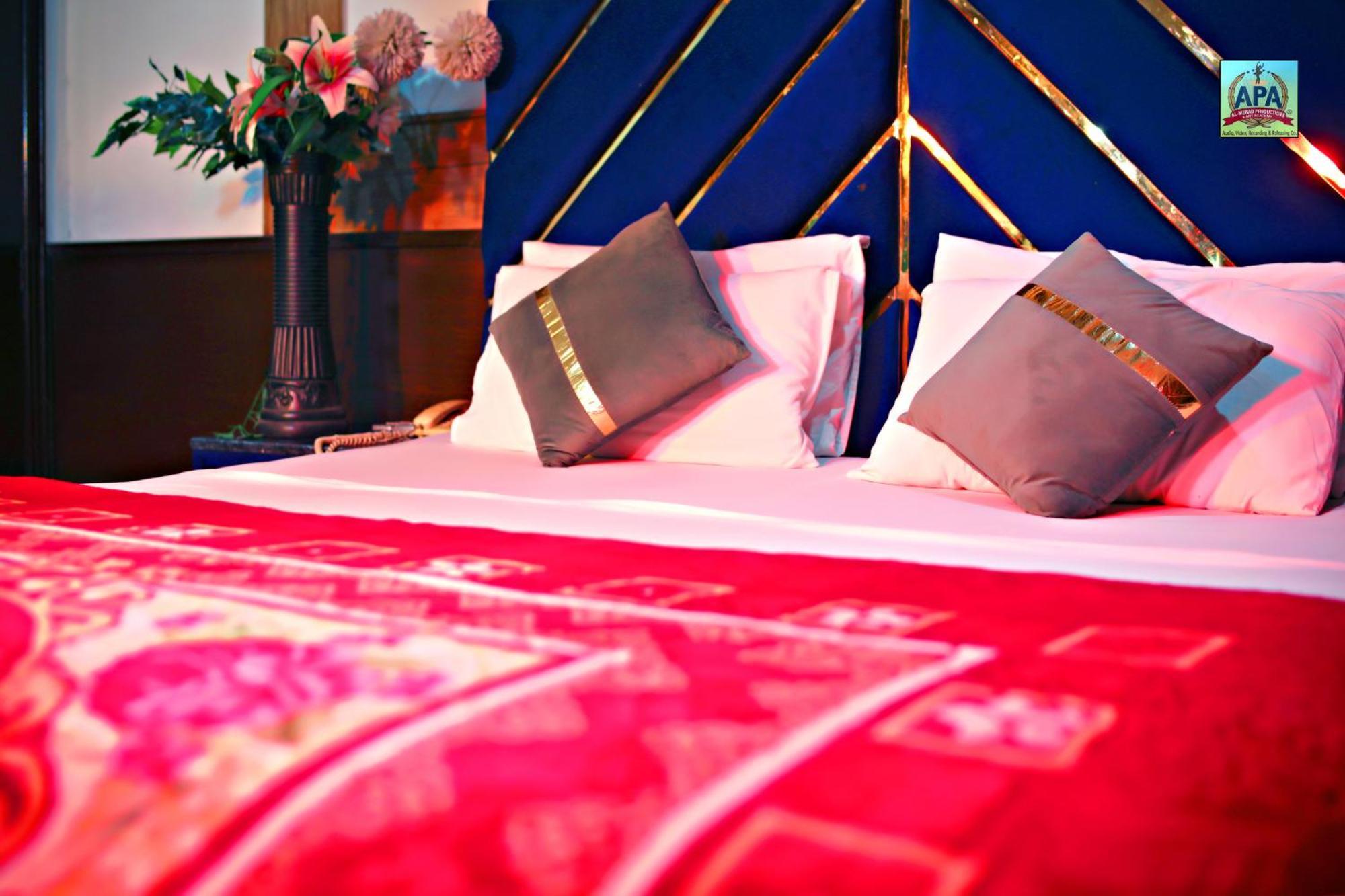 Quick Continental Hotel - Jail Road ลาฮอร์ ภายนอก รูปภาพ